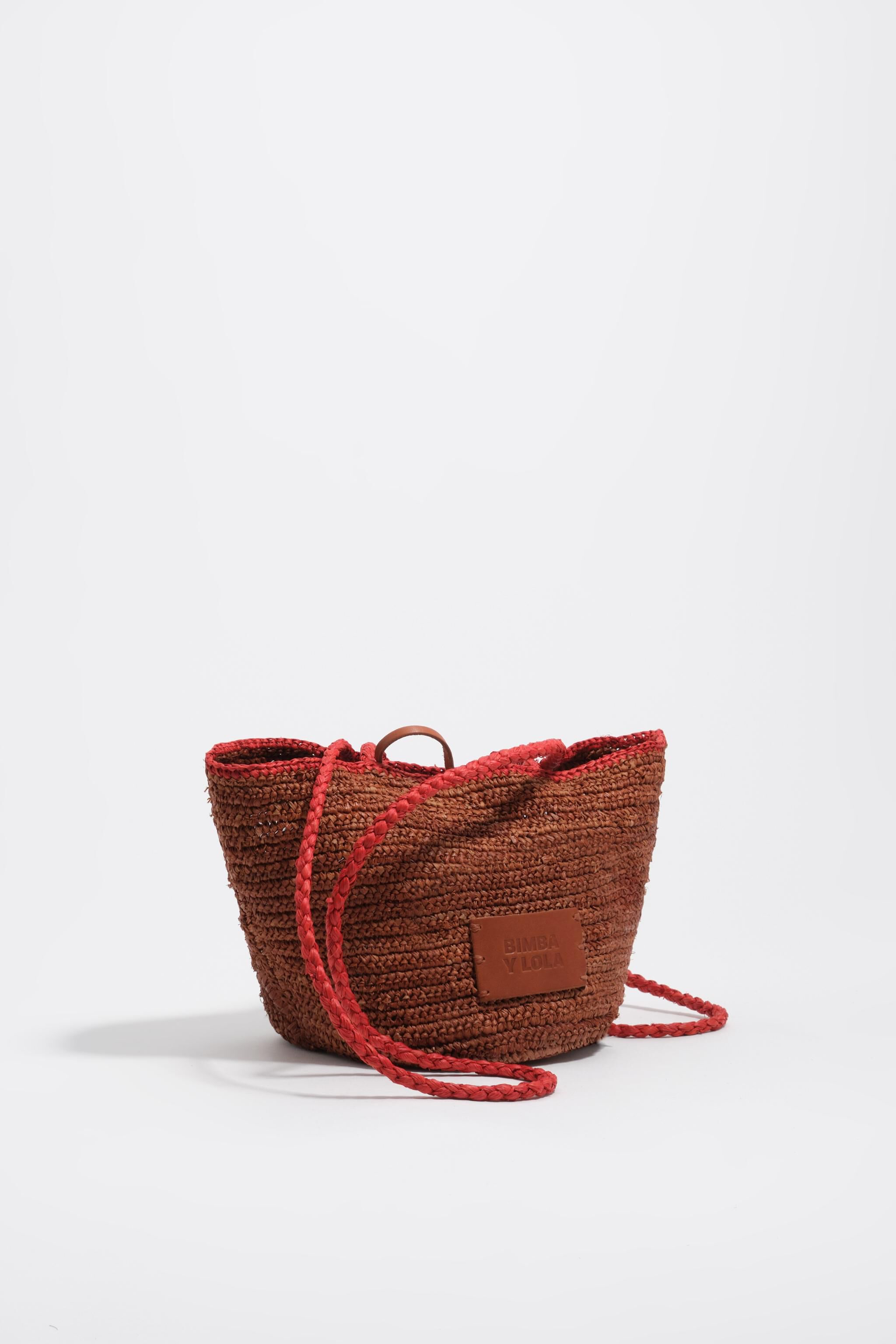 Liten ek raffia-handväska