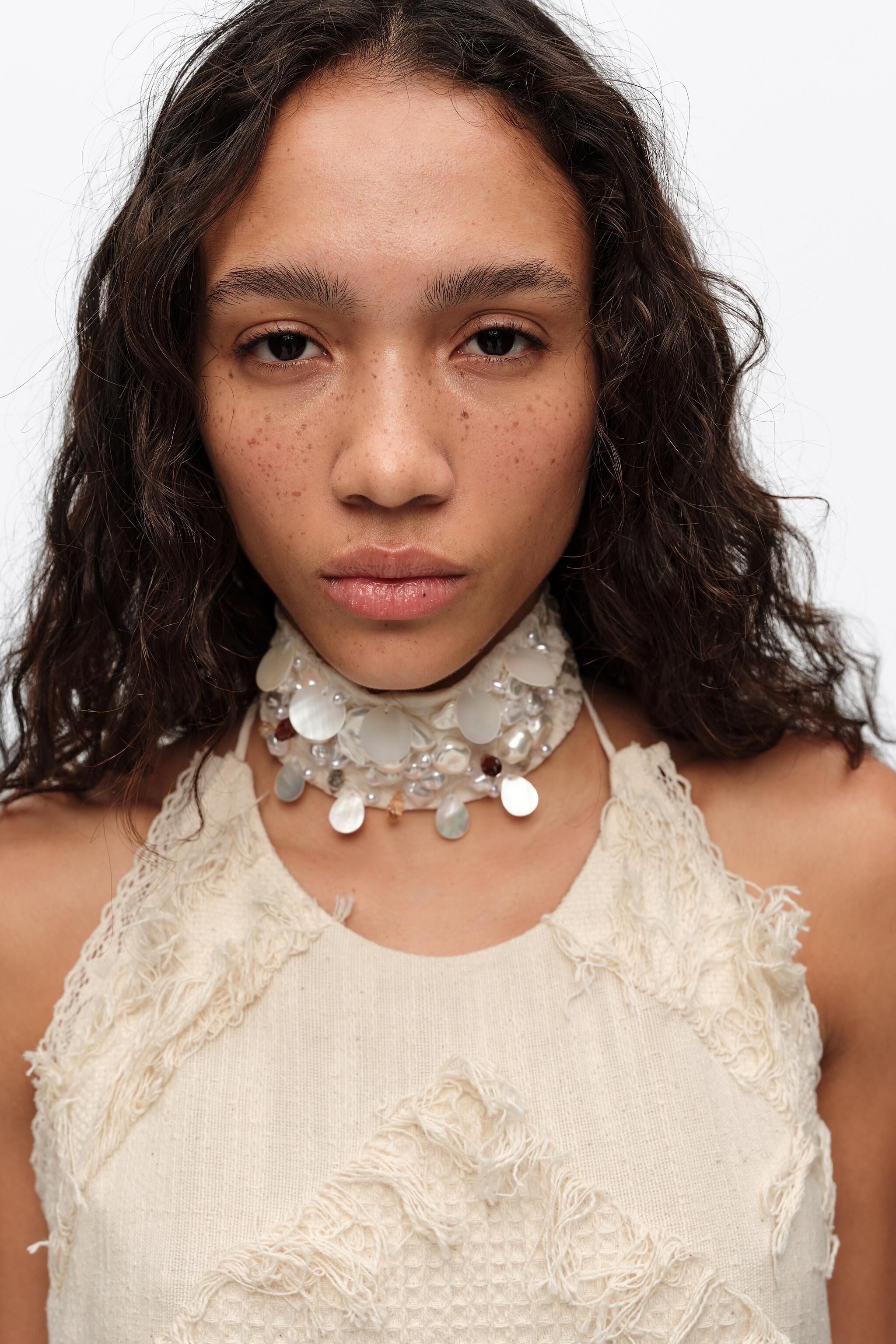 Ivori vuxen halsband med perlor