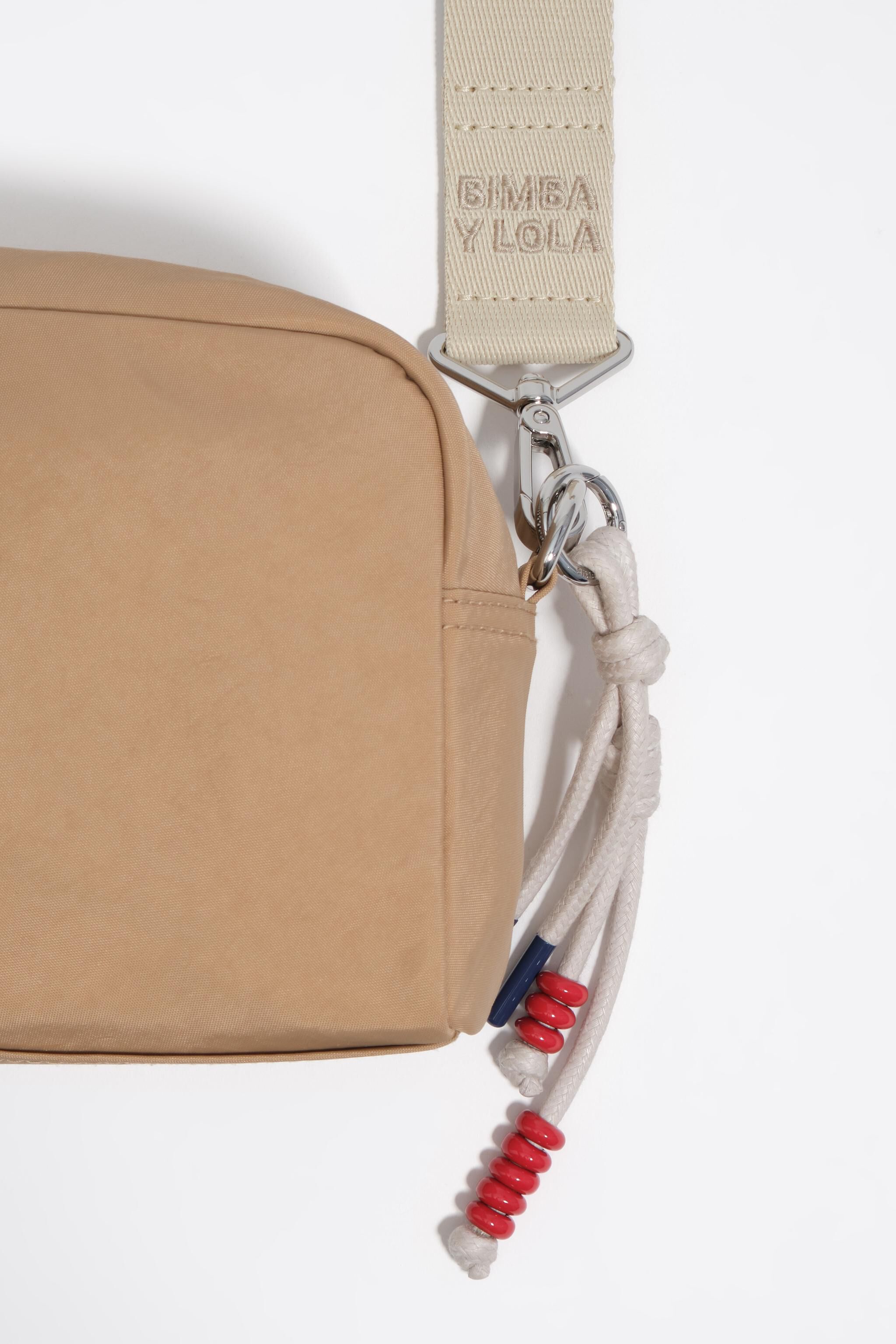 Camel nylon väska över axeln