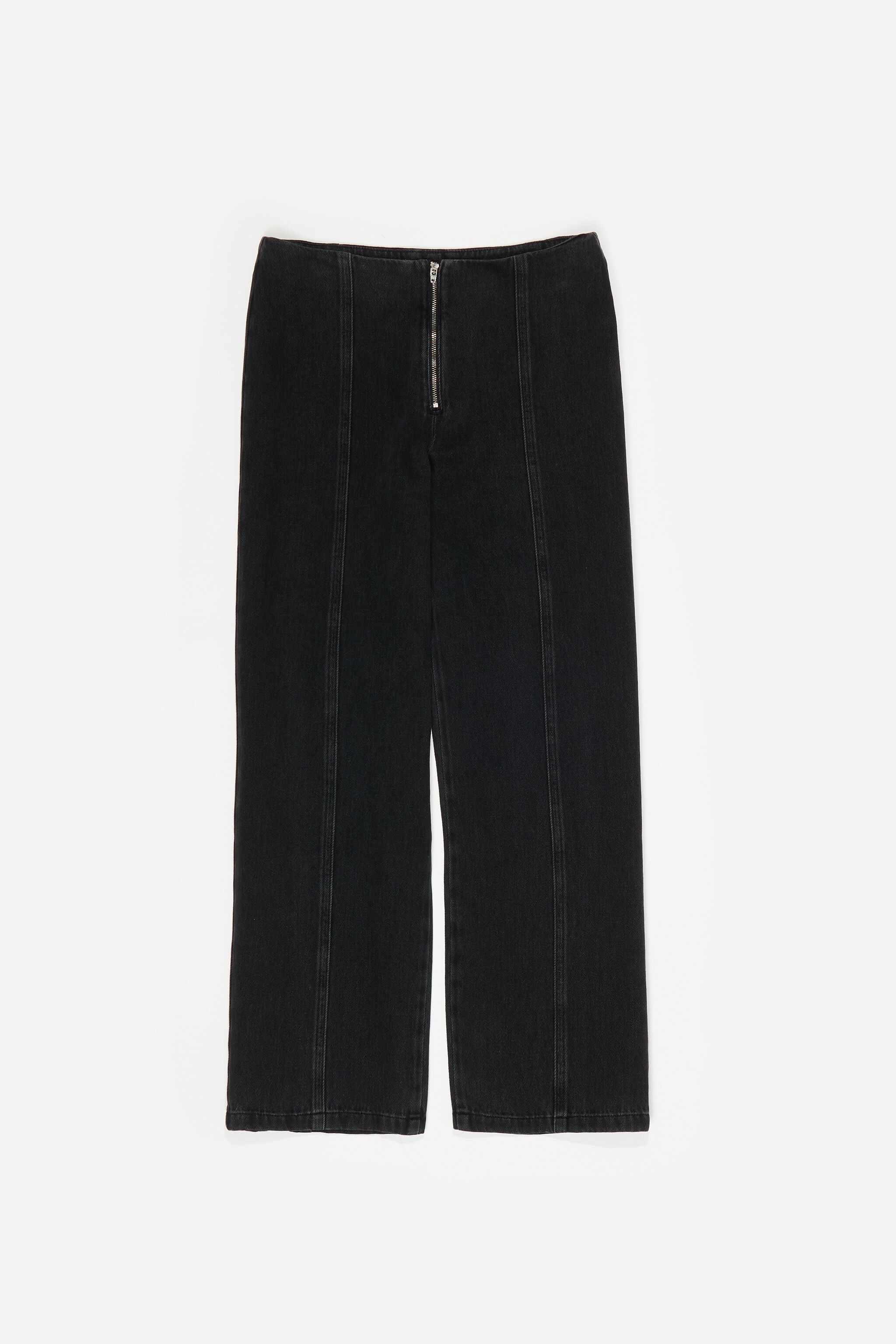 Svartvaskade raka jeans Svartvaskade raka jeans