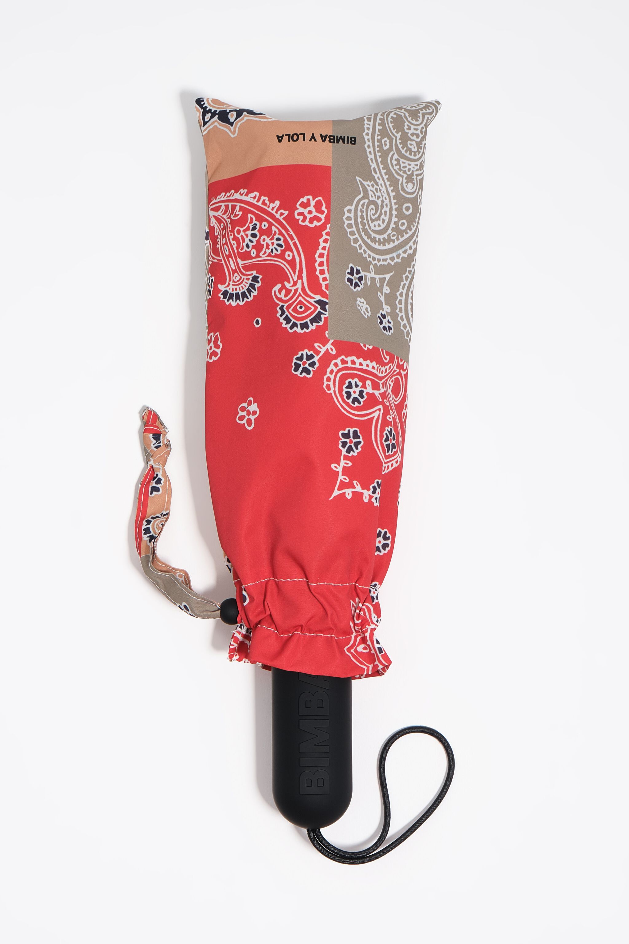 Paisley-mönstersydd paraply