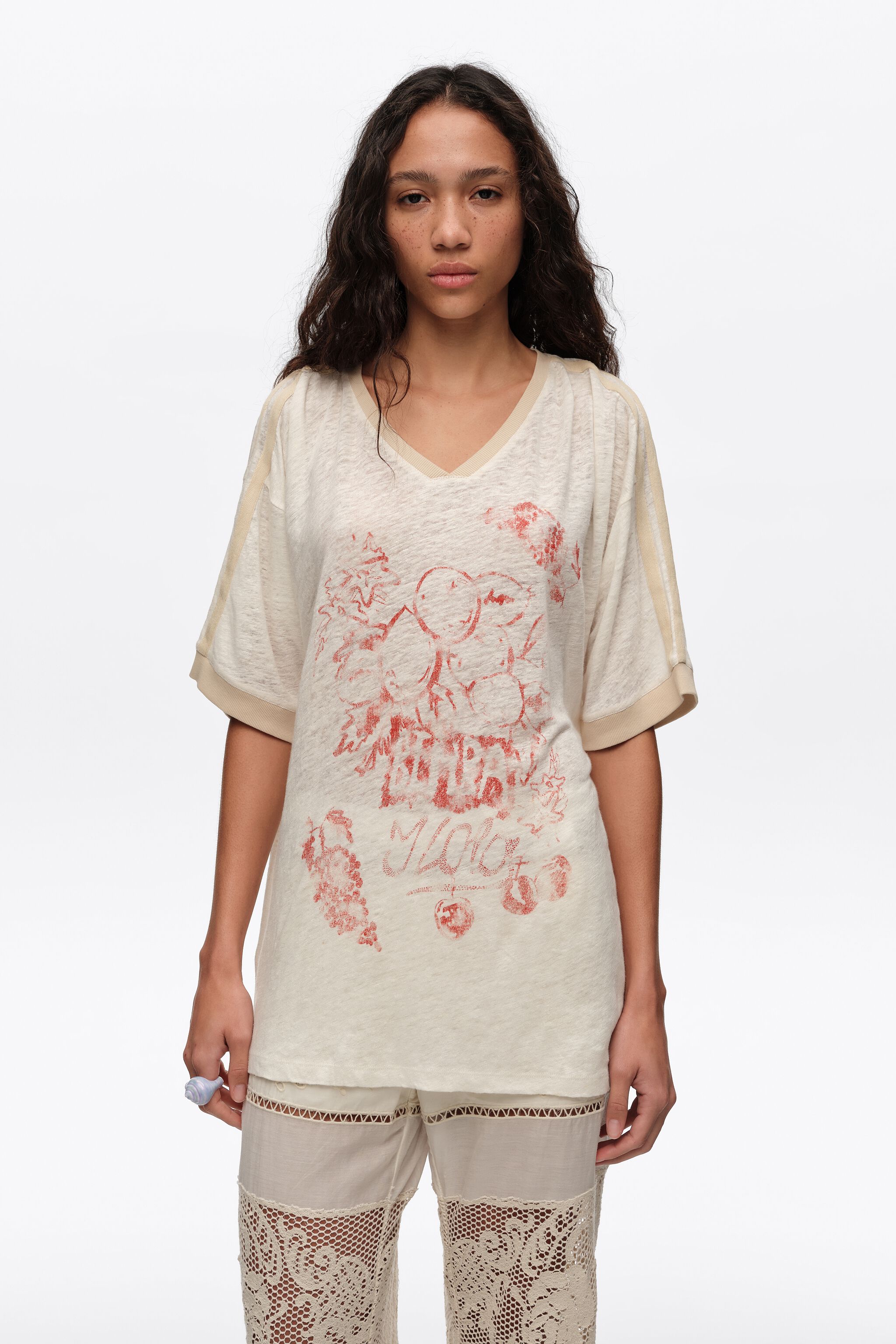 Fadad ivorlinnen fruktlogotyp T-shirt