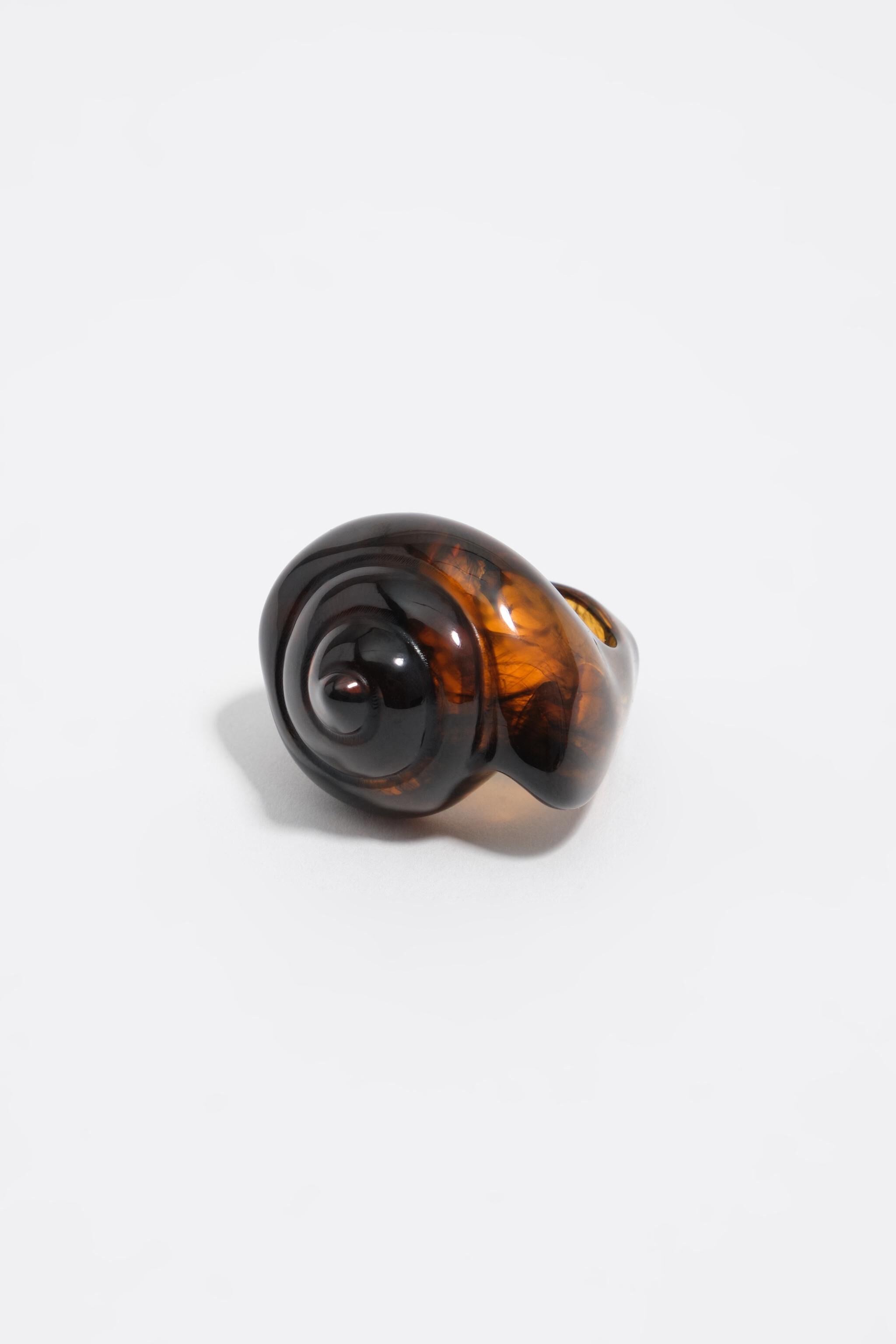 Amberresin skallockring