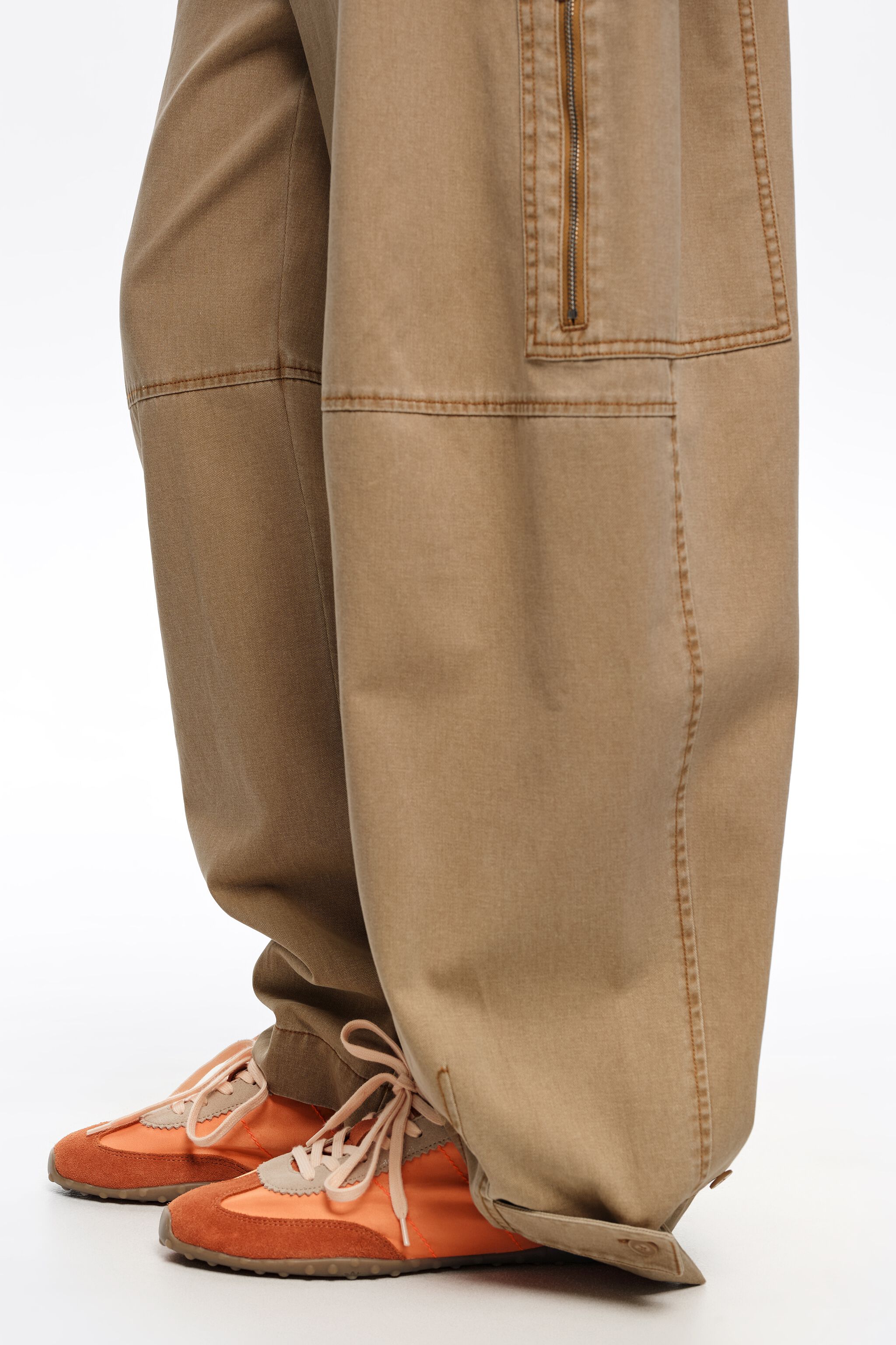 Orange suède- och nylon 13 29-skärm