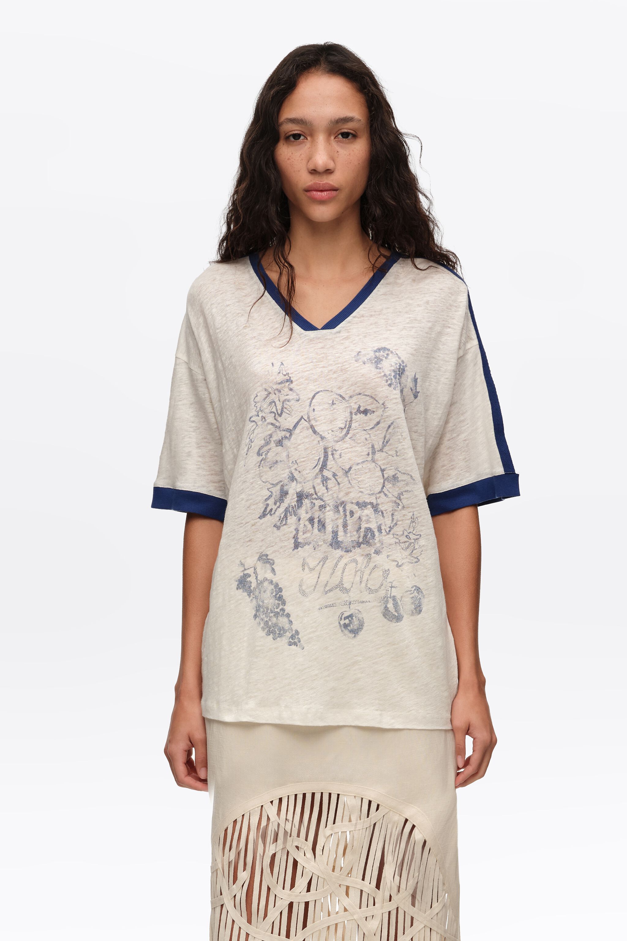 Fadad ivorlinnen fruktlogotyp T-shirt