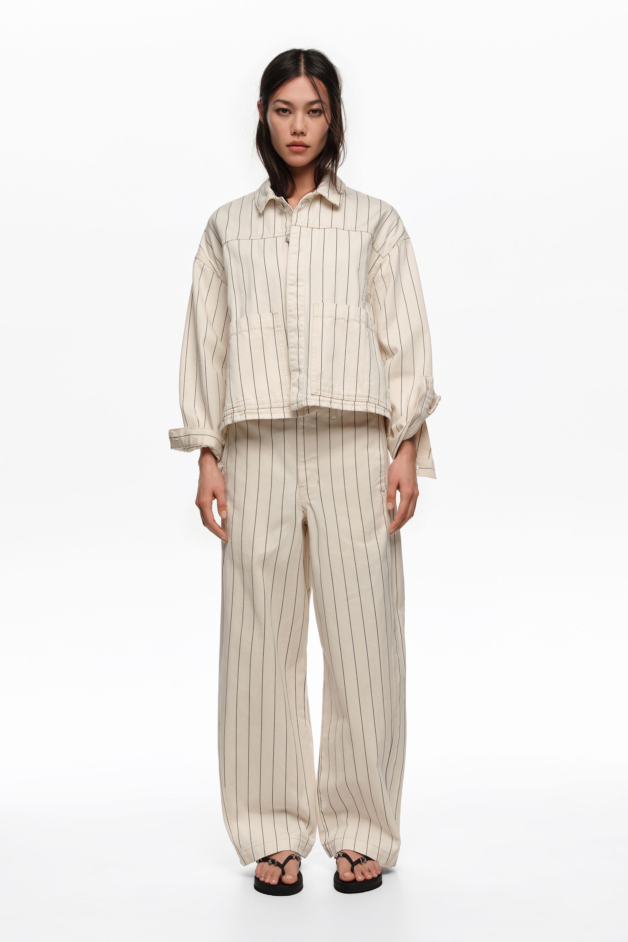 BARREL - Off-white streckade jeans