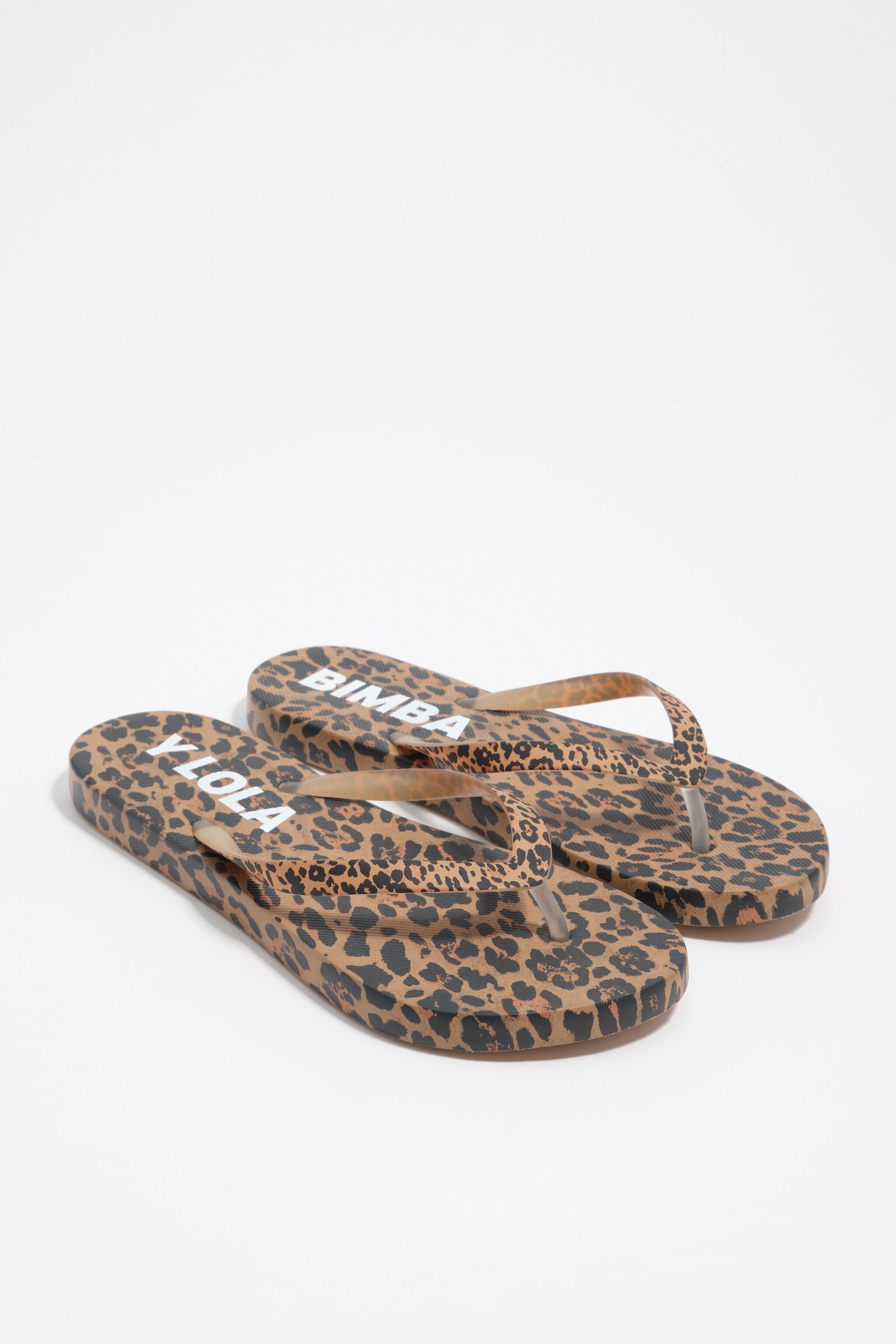 Naturlig leopard-sandaler